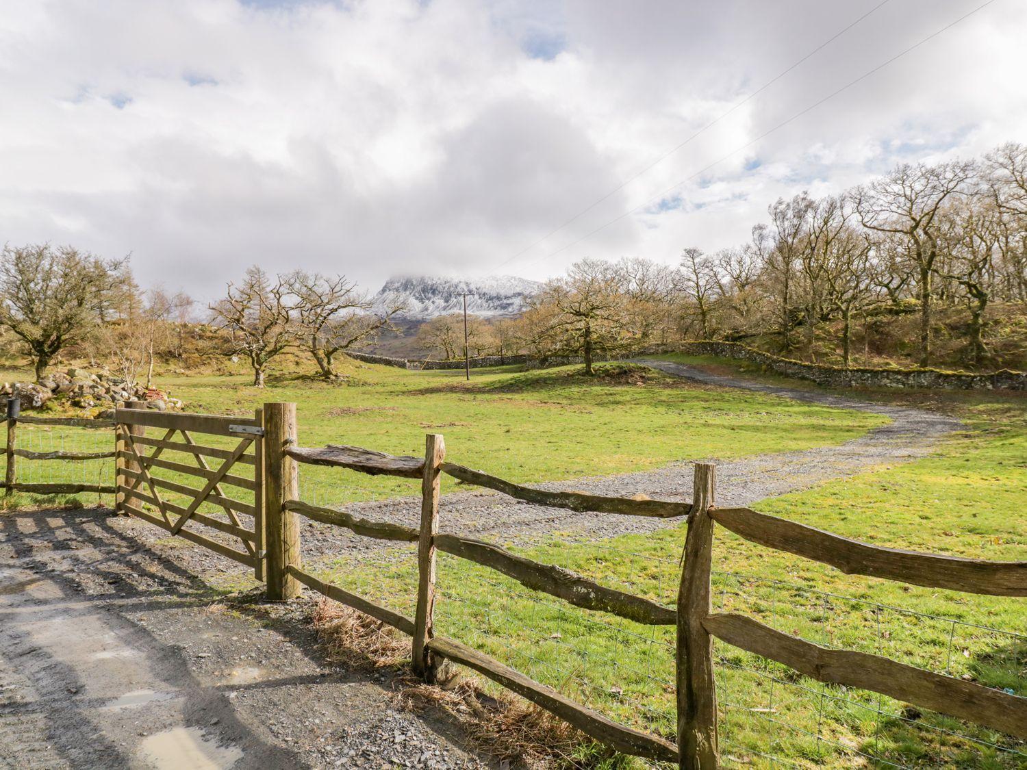 Pandy Farmhouse - Panoramic Mountain Views Within Snowdonia'S National Park - 4X4 Recommended Долгеллау Экстерьер фото