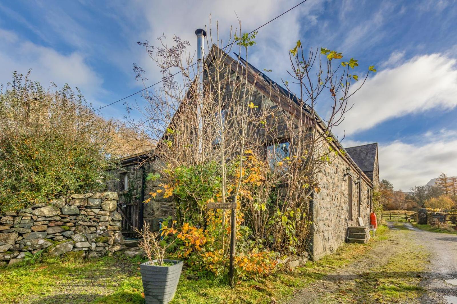 Pandy Farmhouse - Panoramic Mountain Views Within Snowdonia'S National Park - 4X4 Recommended Долгеллау Экстерьер фото